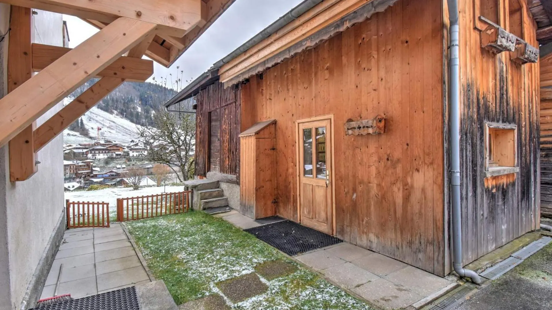 Chalet Cosy Proche Du Centre De Morzine Avec Parking - Fr-1-524-131 0*,